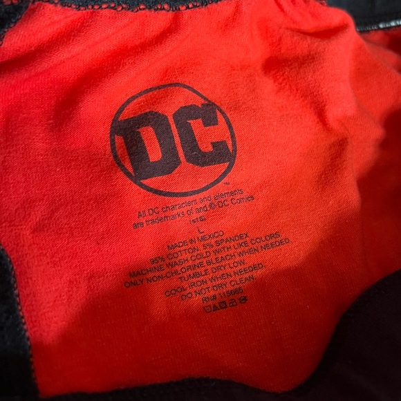 Official DC Harley Quinn Skater Skirt - Red and Black - L - Picture 2 of 6